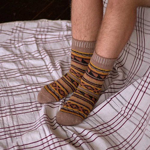 Мужские носки рыжие с узором
